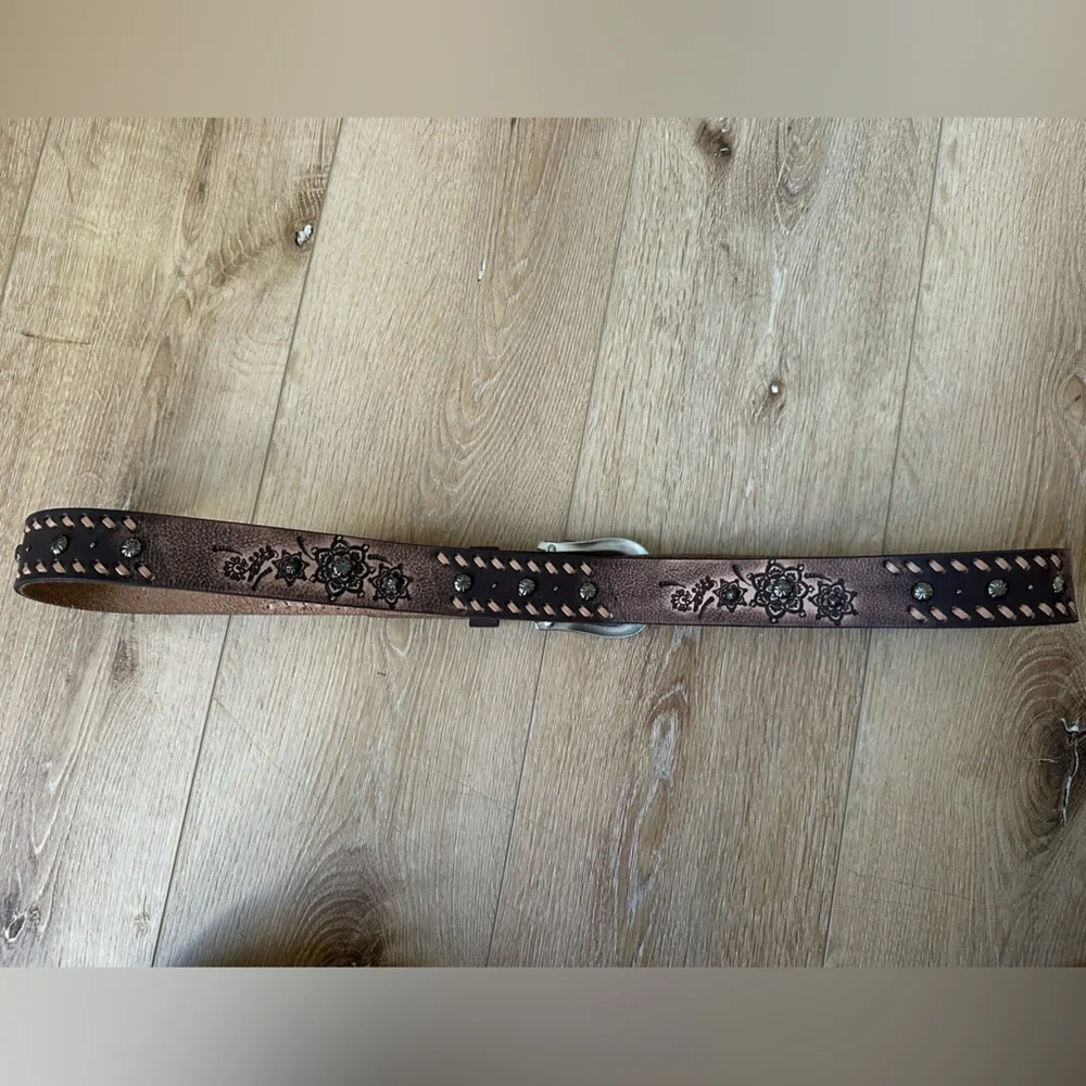 Brown Leather Belt with Floral Design XXL